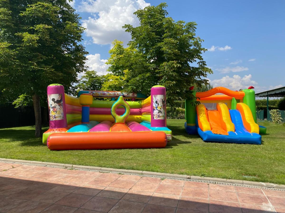 Hotel Lasa Sport Valladolid Kültér fotó