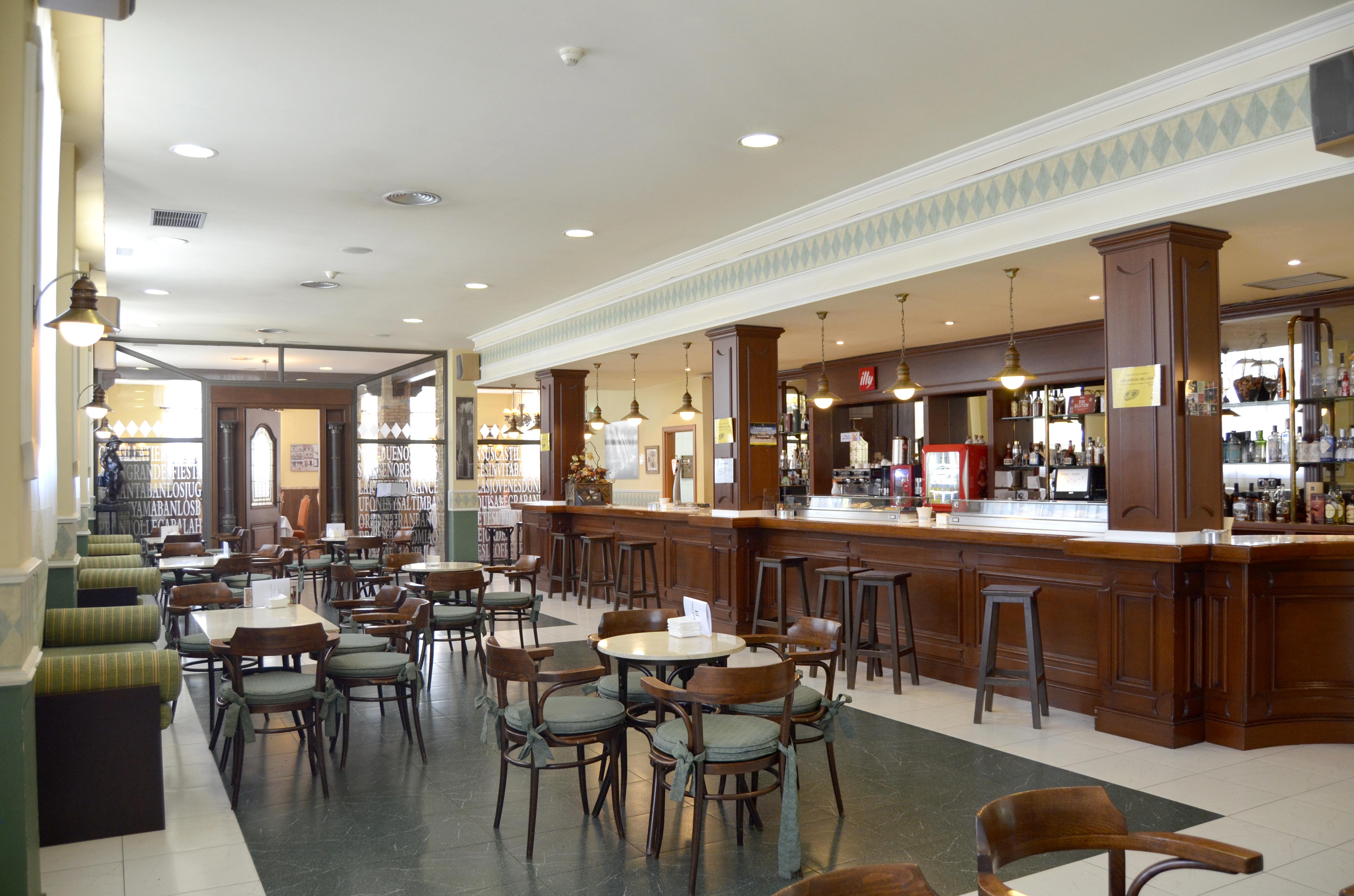 Hotel Lasa Sport Valladolid Kültér fotó